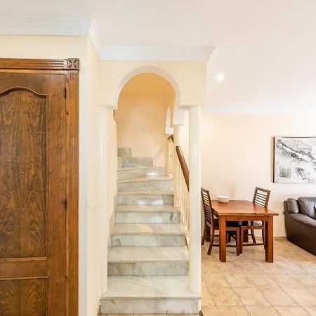 Pinos 19 Menyber Apartamento