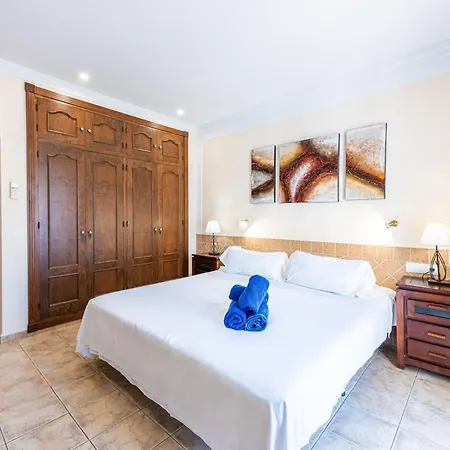 Pinos 19 Menyber * Nerja