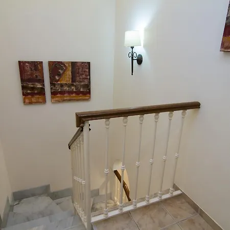 Lägenhet Pinos 19 Menyber *