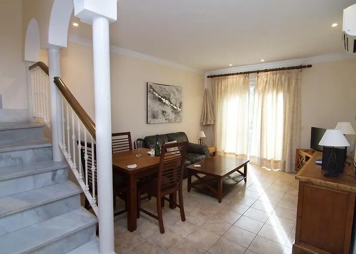 Pinos 19 Menyber * Nerja